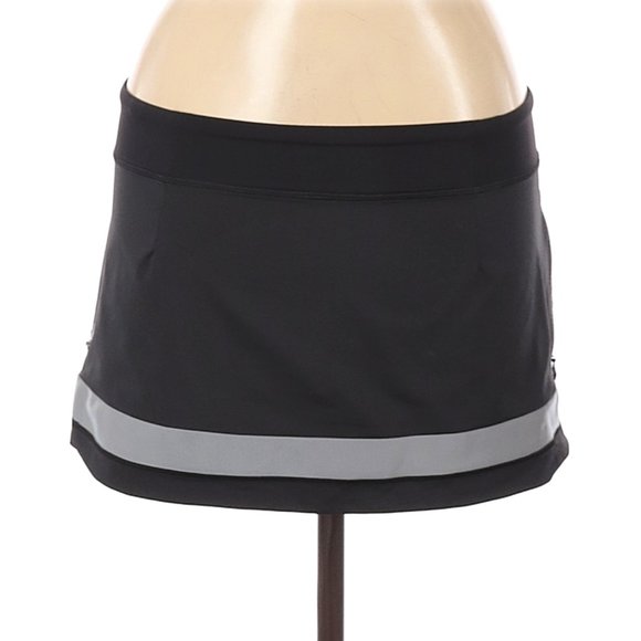Lululemon Light It Up *Reflective* Skirt black sz 8  Perfect - Picture 3 of 7